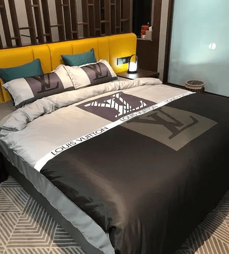 Louis Vuitton White Brown Bedding Set - Paulimo