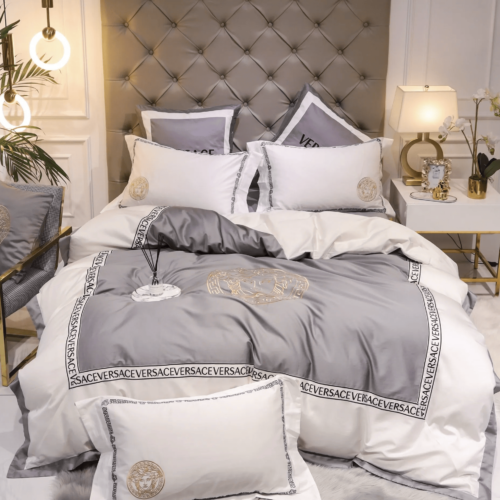Gianni Versace White High-End Bedding Set Home Decor - Paulimo