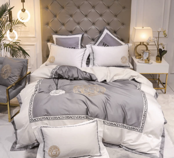 Gianni Versace White High-End Bedding Set Home Decor - Paulimo